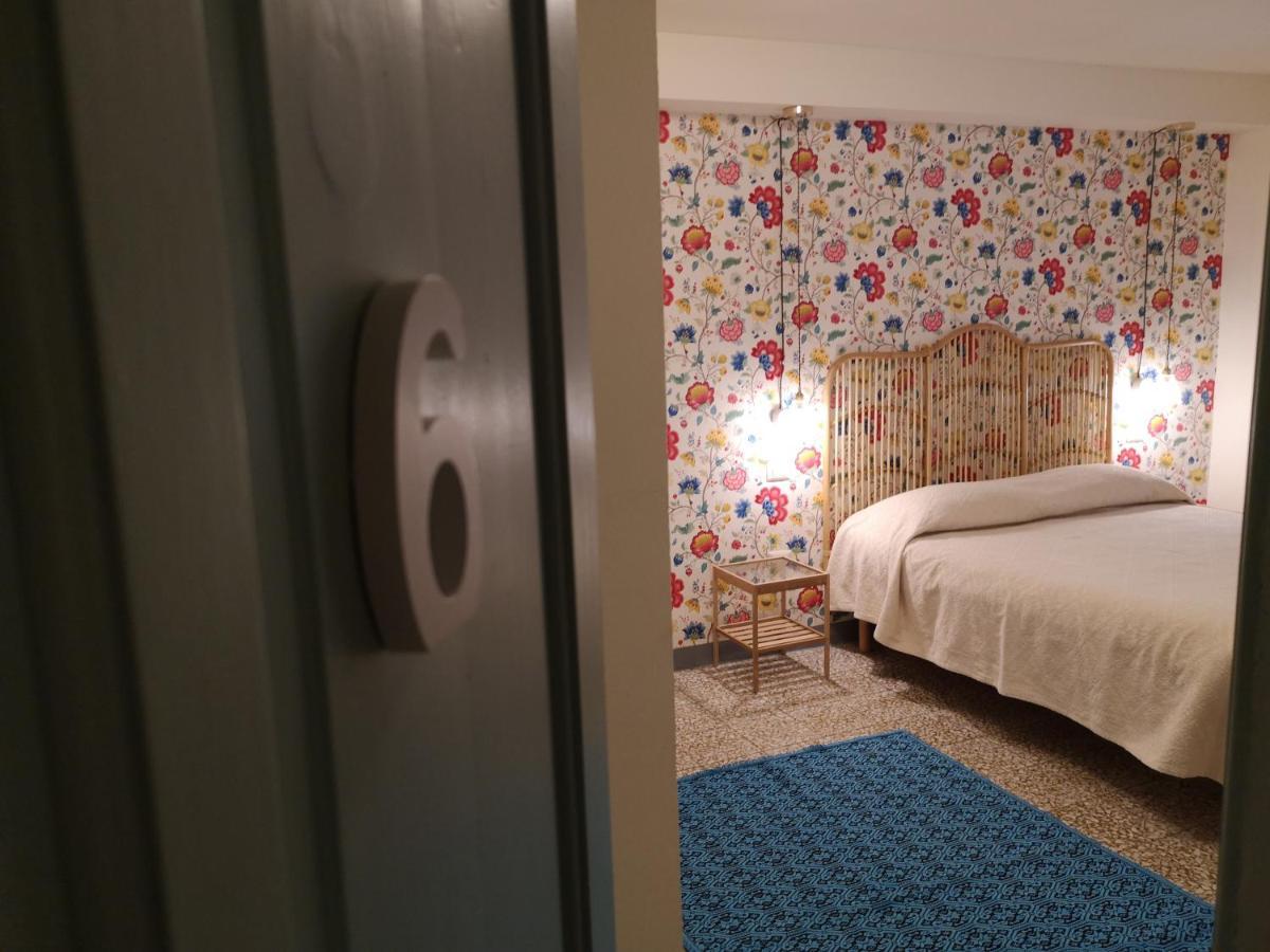 Casa Pagio Hotel Bosa Ngoại thất bức ảnh