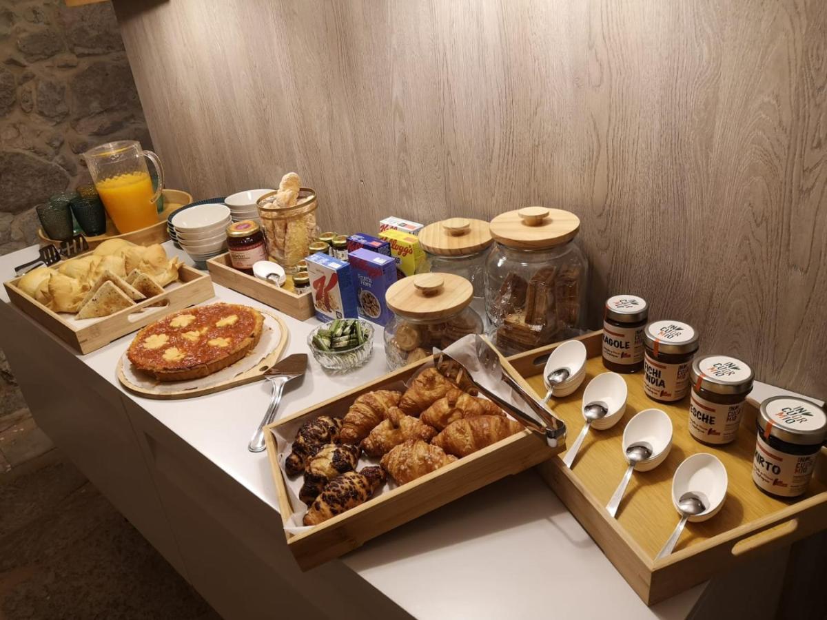 Casa Pagio Hotel Bosa Ngoại thất bức ảnh